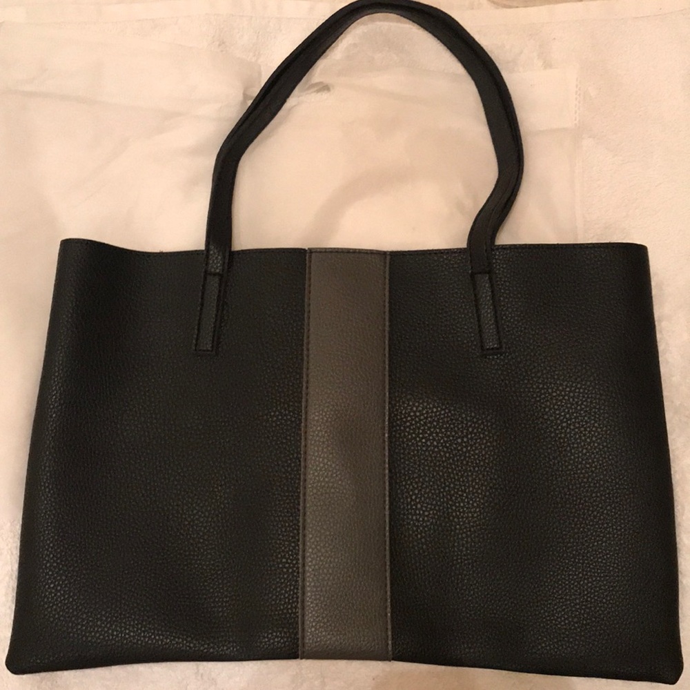 Black tote bag